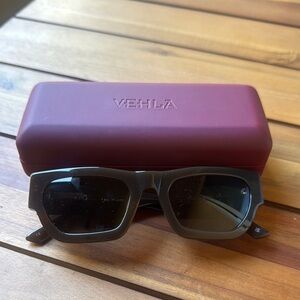 VEHLA Finn Sunglasses